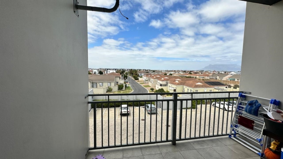 2 Bedroom Property for Sale in Parklands Western Cape